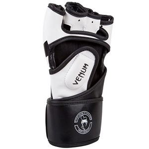 Venum - MMA Handschuhe / Attack / Schwarz-Weiss / Small